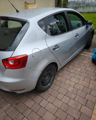 Seat Ibiza cena 17000 przebieg: 270000, rok produkcji 2012 z Jaworzno małe 11